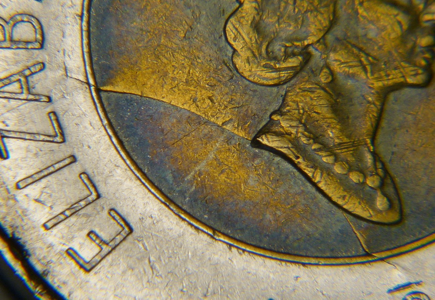 1996,-Weird-Mark-On-Lower-Left-Of-Queen's-Bust